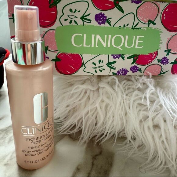 CLINIQUE MOISTURE SURGE FACE SPRAY – 4.2 OZ (NEW - Picture 3 of 17